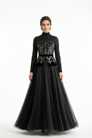 Regina Nera Black Dress